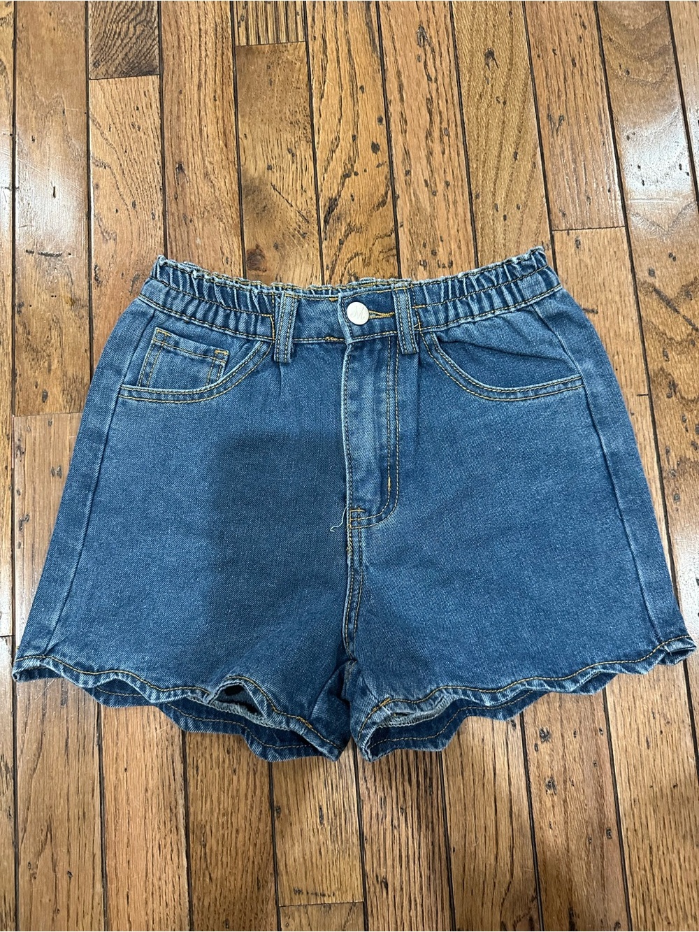 Girls' Scalloped Hem Denim Shorts - Blue